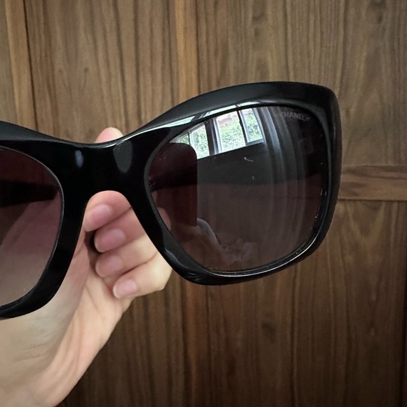 Chanel Cat Eye Sunglasses - SOLD OUT 2021 RUNWAY - Picture 15 of 15